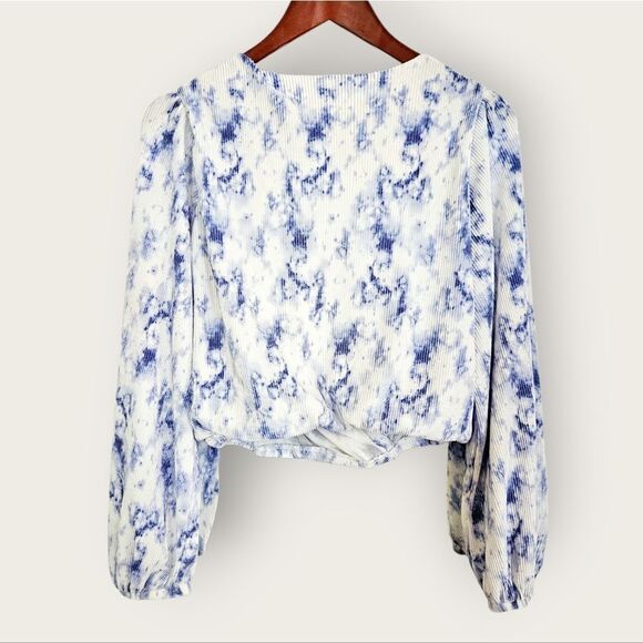 ASTR The Label Pleated Surplice Crepe Split Faux Wrap Balloon Sleeve Blouse S - Picture 3 of 9